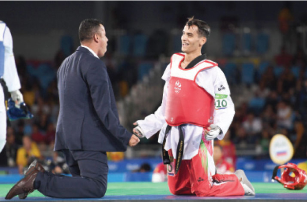 العساف “فارس” يعشق التحدي وإعداد الأبطال ويتطلع لتكرار إنجاز الأولمبياد