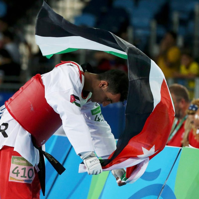 أبو غوش والعلم