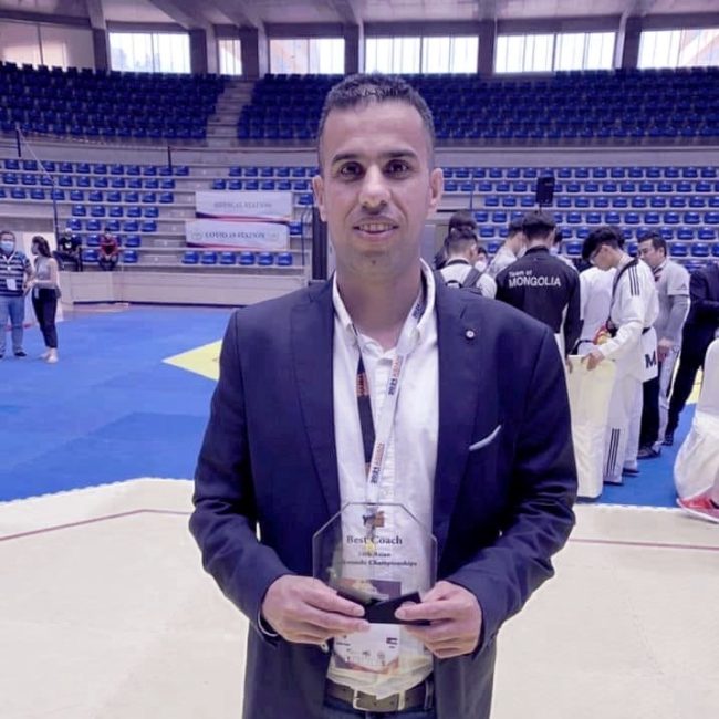 أفضل مدرب أسيا